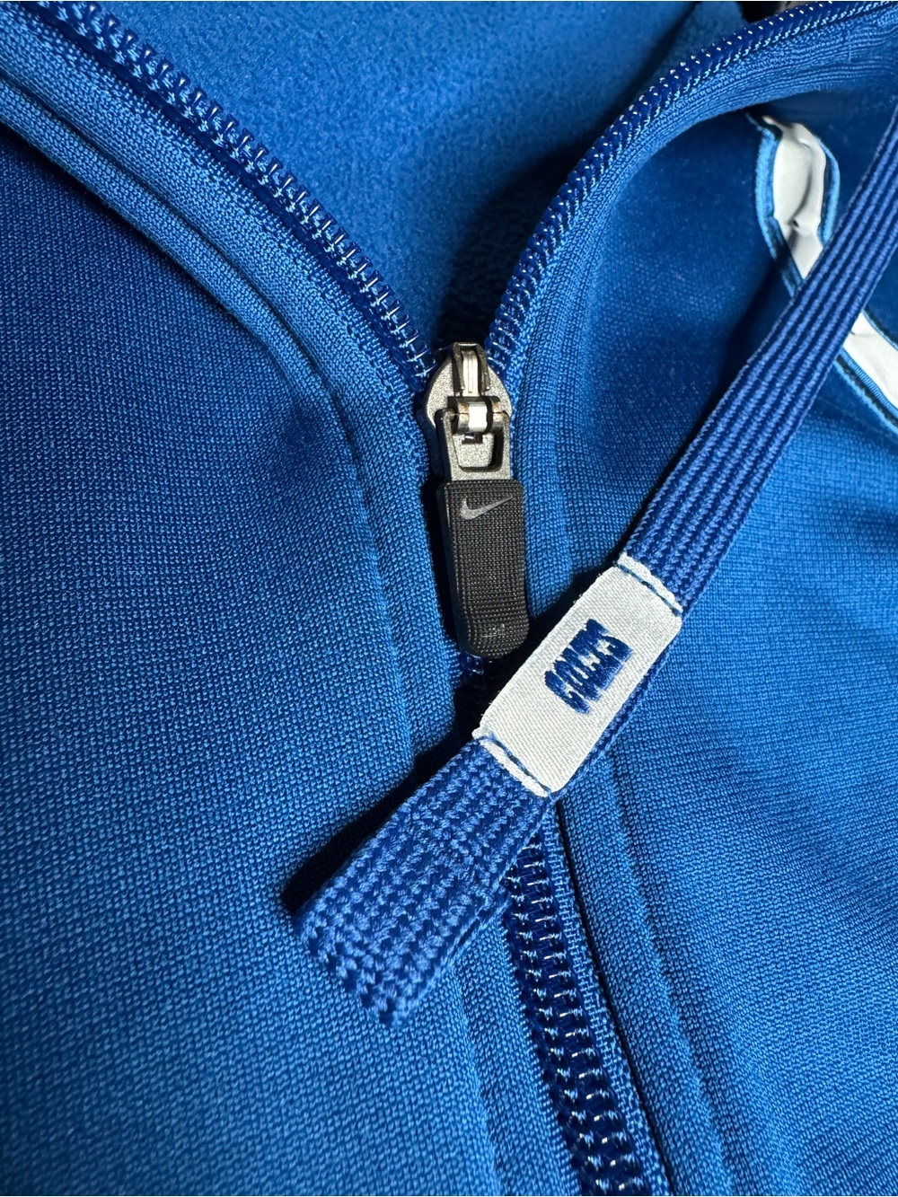 Nike NFL Indianapolis Colts Therma-FIT On-Field Hoodie - Picture 7 of 7